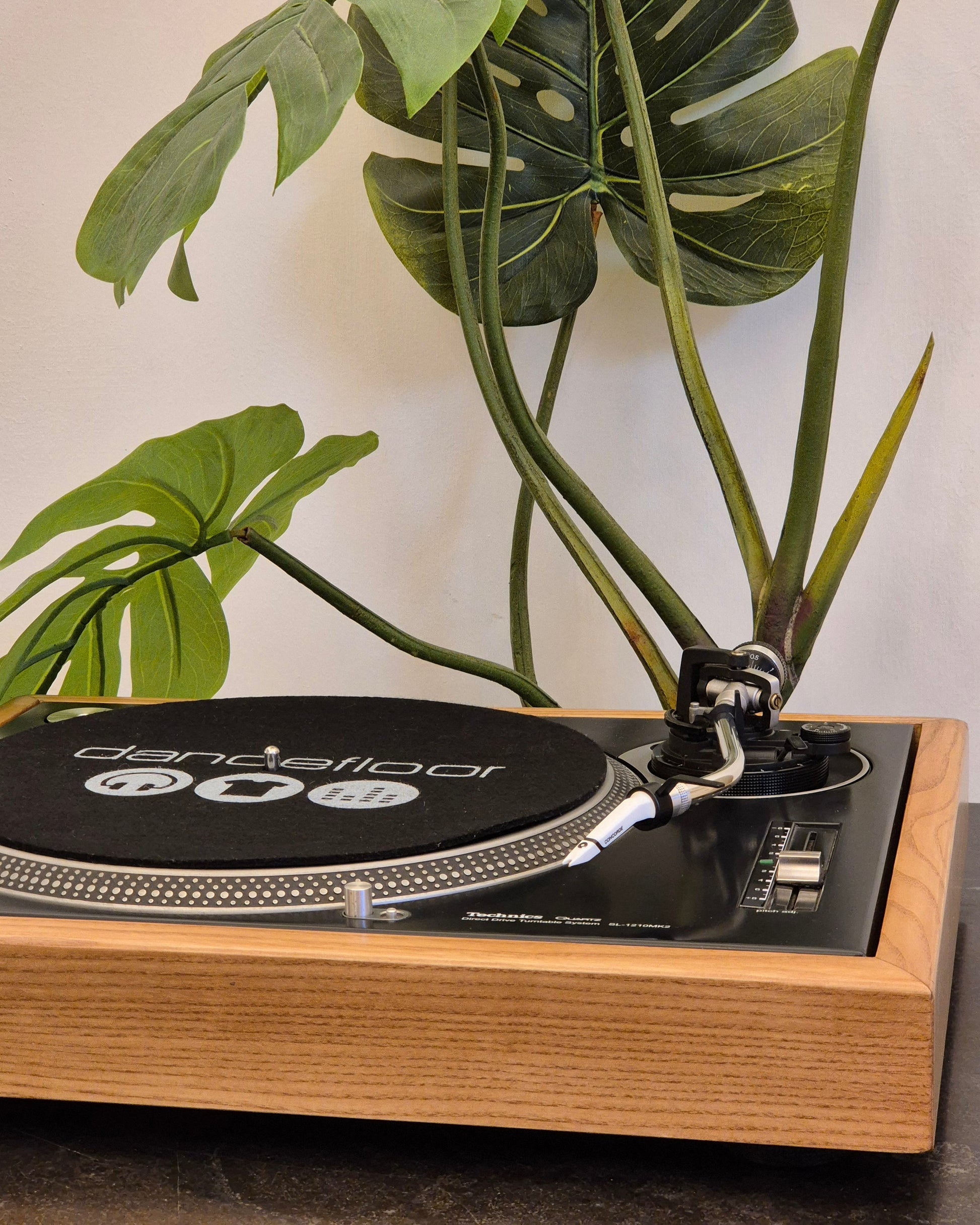 Artgiano Analogico Cover Technics 