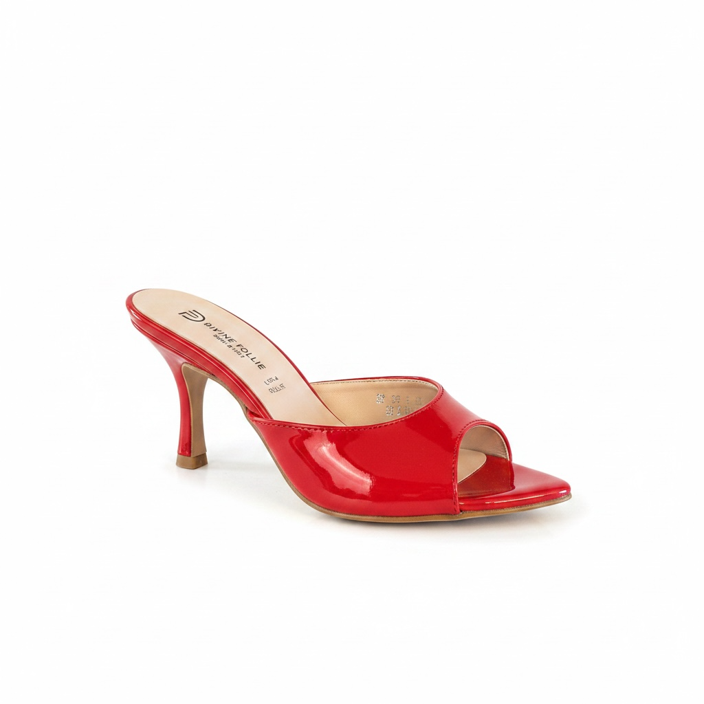 P0700V - DIVINE FOLLIE SANDALO mule vernice rosso